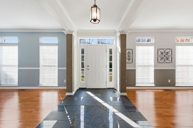 1005 Valley Cove Ct, Nashville, TN 37221