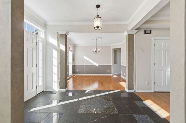 1005 Valley Cove Ct, Nashville, TN 37221