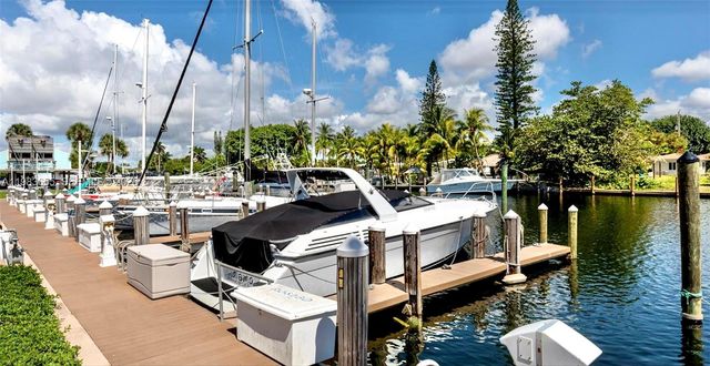 2731 NE 14th St Cswy 335, Pompano Beach, FL 33062