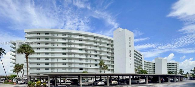 2731 NE 14th St Cswy 335, Pompano Beach, FL 33062