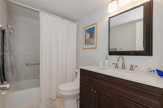 2731 NE 14th St Cswy 335, Pompano Beach, FL 33062