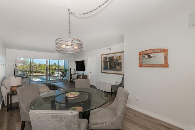 2731 NE 14th St Cswy 335, Pompano Beach, FL 33062