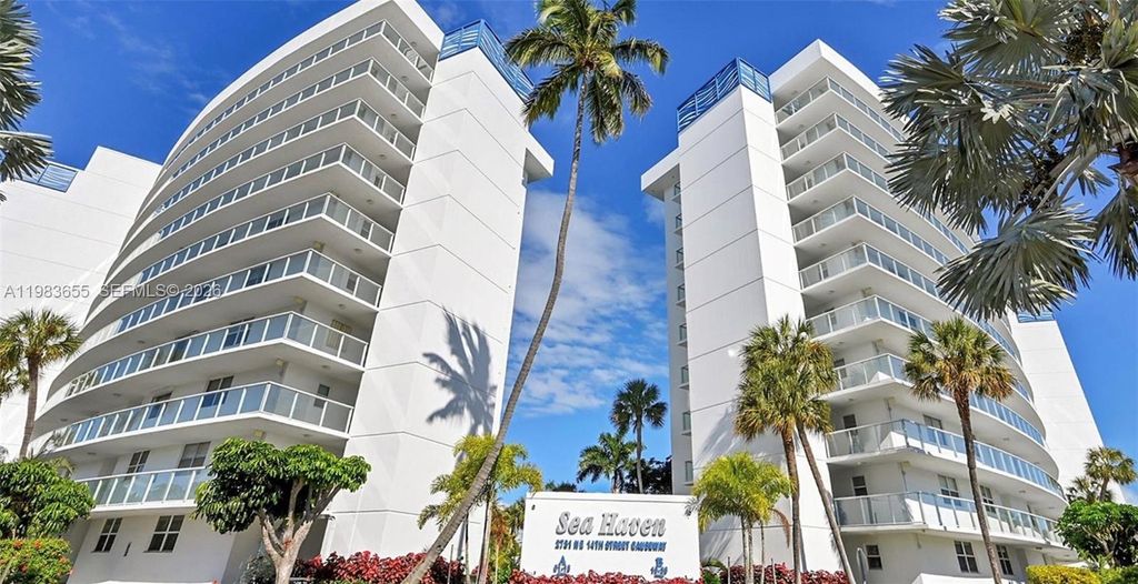 2731 NE 14th St Cswy 335, Pompano Beach, FL 33062