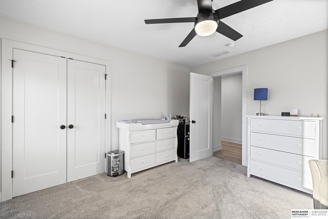 19002 Acorn Drive, Gretna, NE 68028