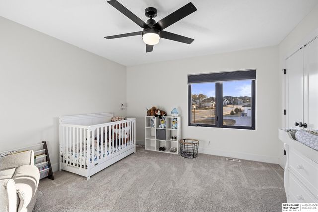 19002 Acorn Drive, Gretna, NE 68028