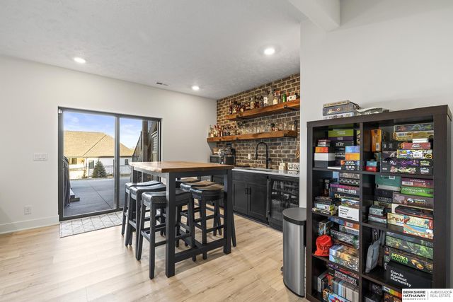 19002 Acorn Drive, Gretna, NE 68028