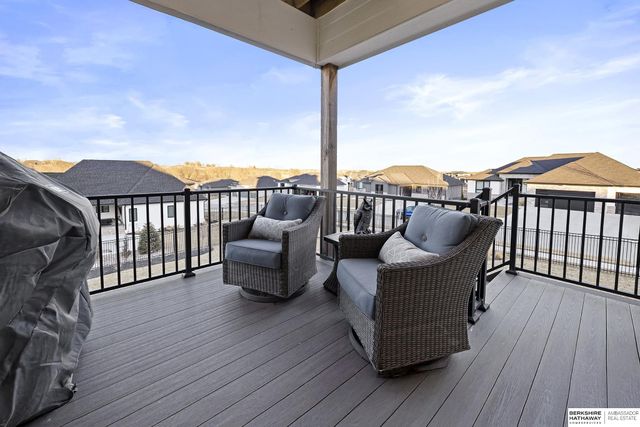 19002 Acorn Drive, Gretna, NE 68028