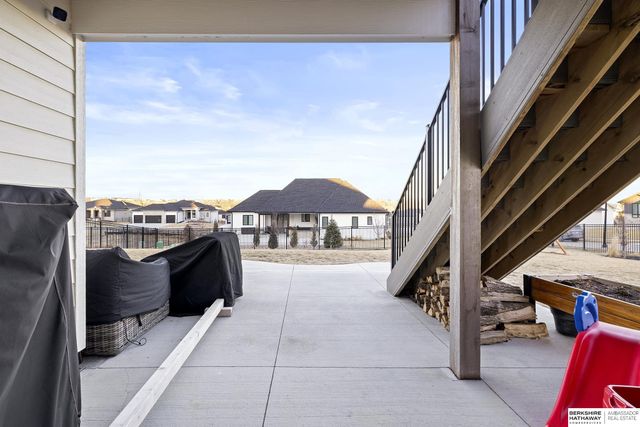 19002 Acorn Drive, Gretna, NE 68028