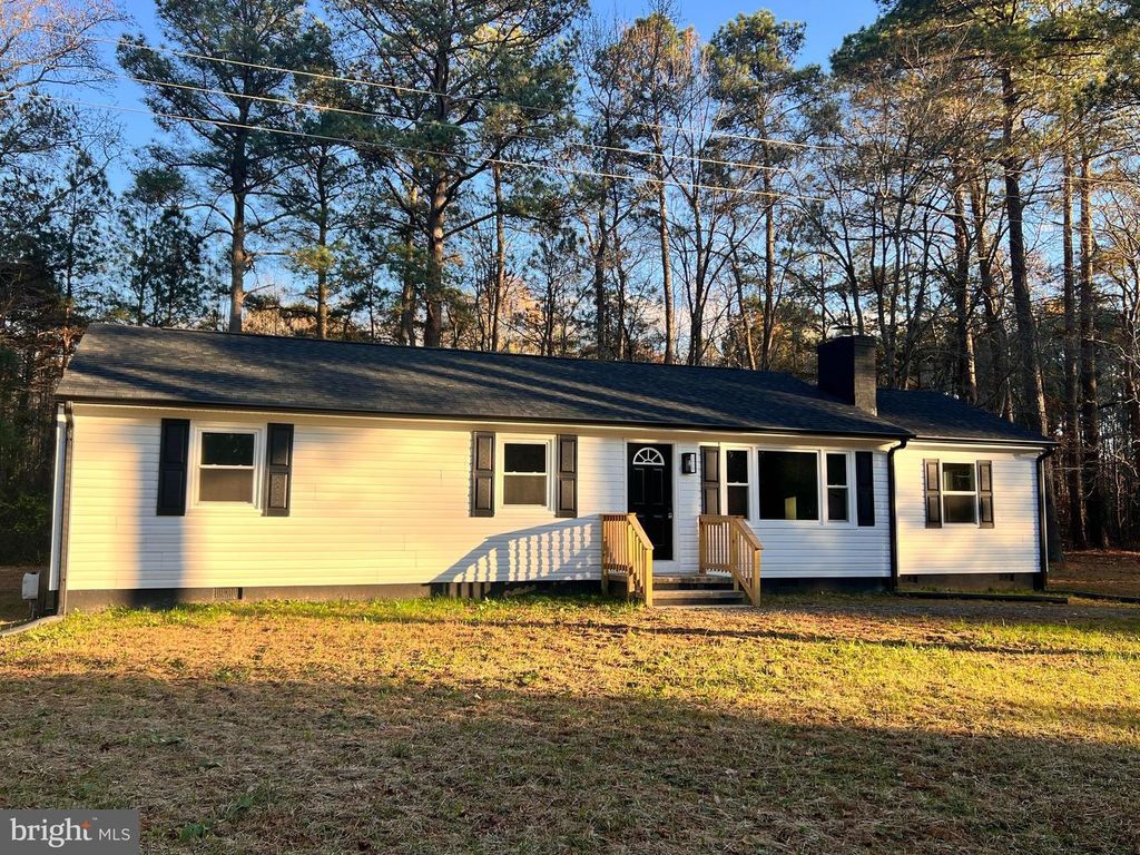 1950 S TIDWELLS RD, Montross, VA 22520