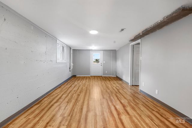 214 E 16th Avenue, Jerome, ID 83338