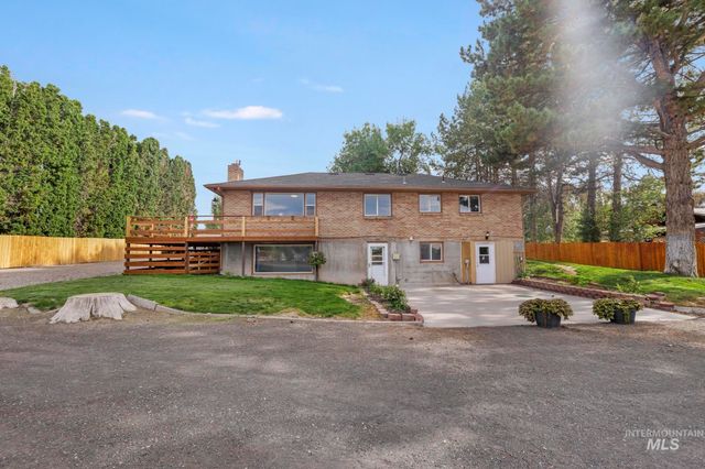 214 E 16th Avenue, Jerome, ID 83338