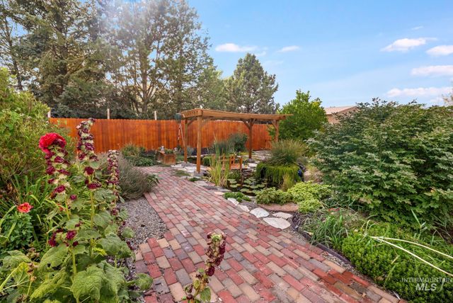 214 E 16th Avenue, Jerome, ID 83338