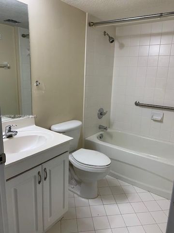 1260 SE 31st Court 102-34, Homestead, FL 33035