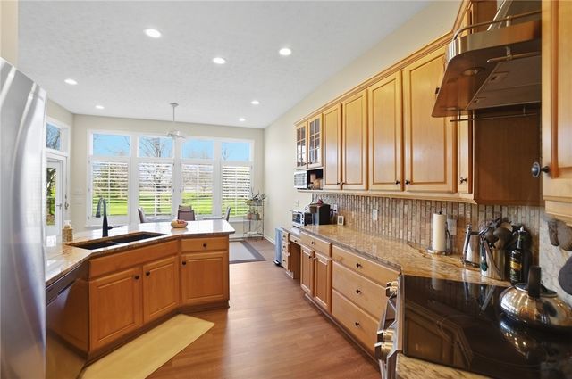 582 Yankee Trace Drive, Centerville, OH 45458