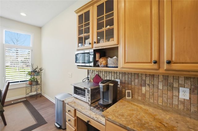 582 Yankee Trace Drive, Centerville, OH 45458