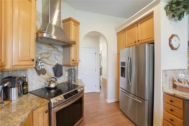 582 Yankee Trace Drive, Centerville, OH 45458