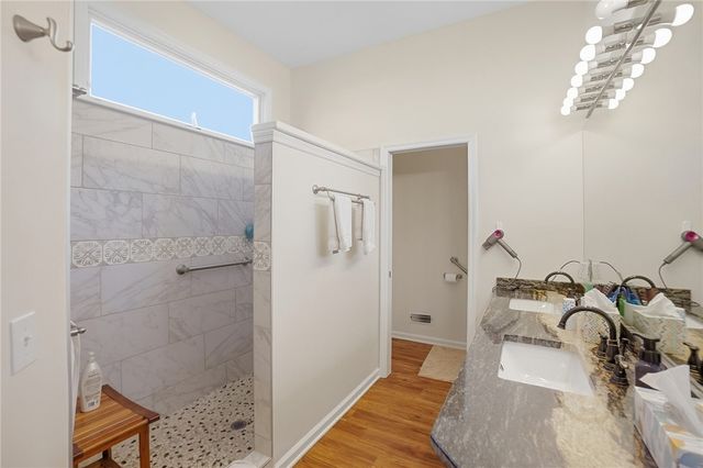 582 Yankee Trace Drive, Centerville, OH 45458