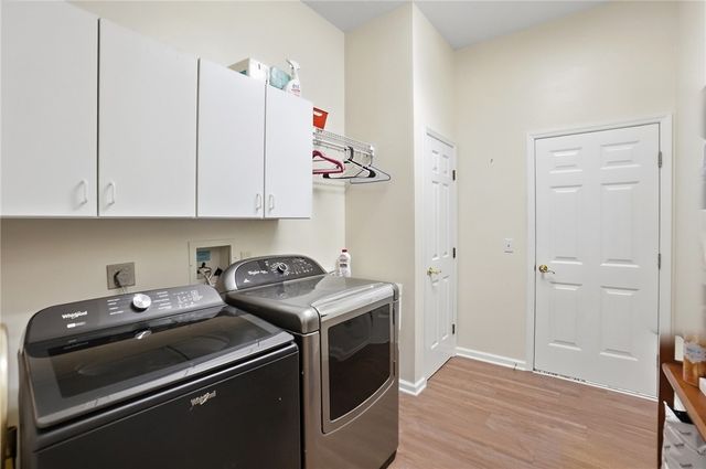 582 Yankee Trace Drive, Centerville, OH 45458