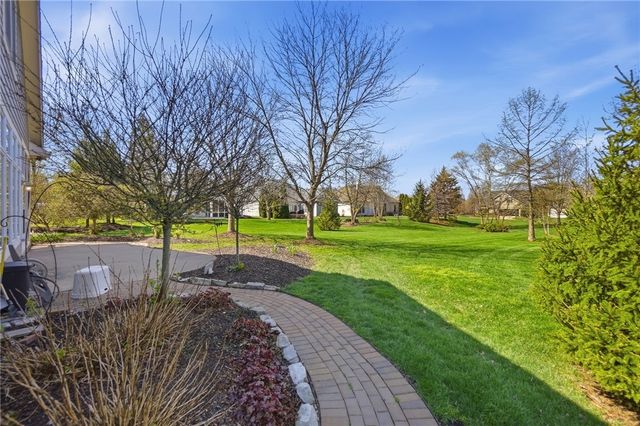 582 Yankee Trace Drive, Centerville, OH 45458