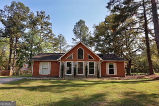 106 Ayries Drive, Thomasville, GA 31792