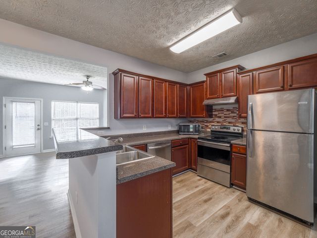 2334 Bigwood Trail, Atlanta, GA 30349