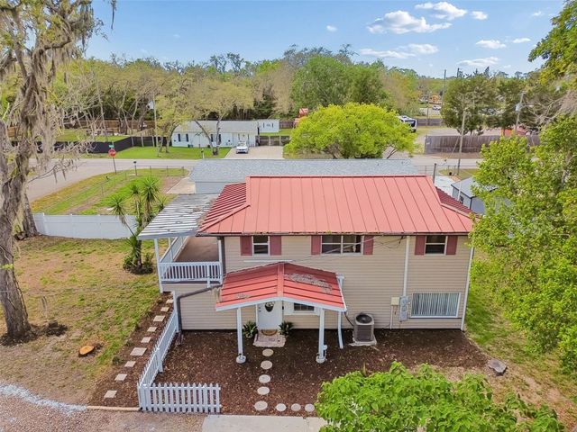 11945 WANDA AVENUE, New Port Richey, FL 34654