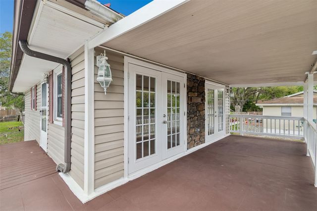 11945 WANDA AVENUE, New Port Richey, FL 34654