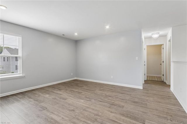 124 Meadows Landing LN, Suffolk, VA 23434