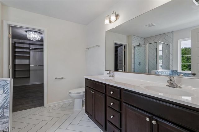 124 Meadows Landing LN, Suffolk, VA 23434