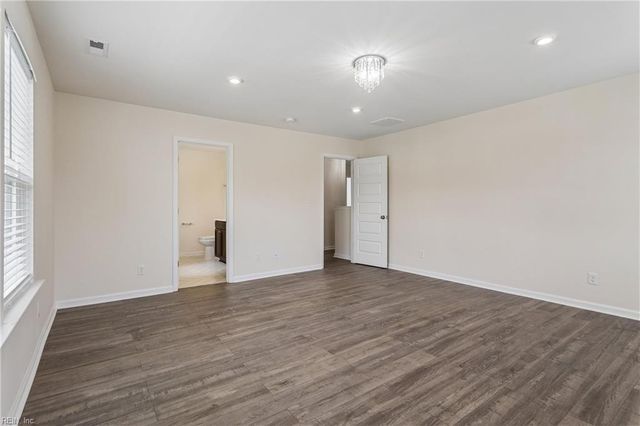 124 Meadows Landing LN, Suffolk, VA 23434