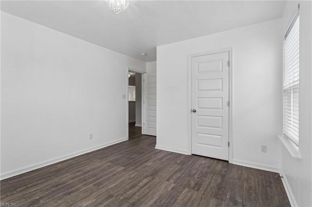 124 Meadows Landing LN, Suffolk, VA 23434