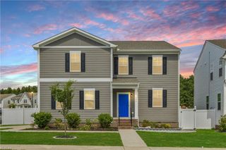 124 Meadows Landing LN, Suffolk, VA 23434