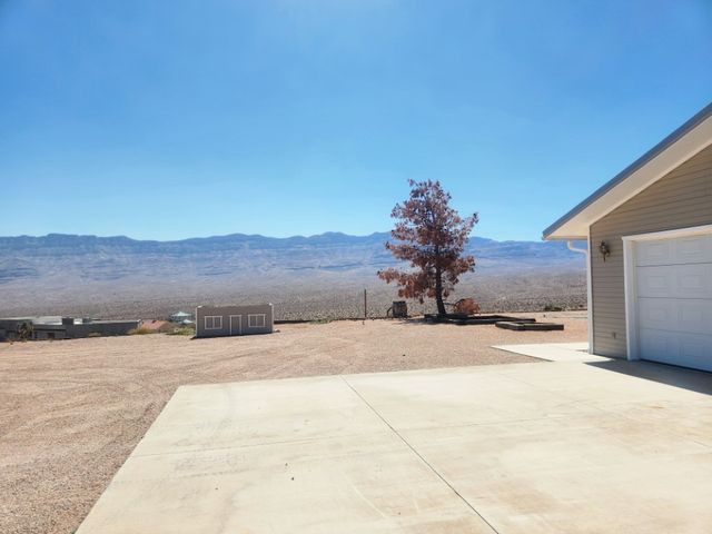 1180 E Bradley Bay Drive, Meadview, AZ 86444