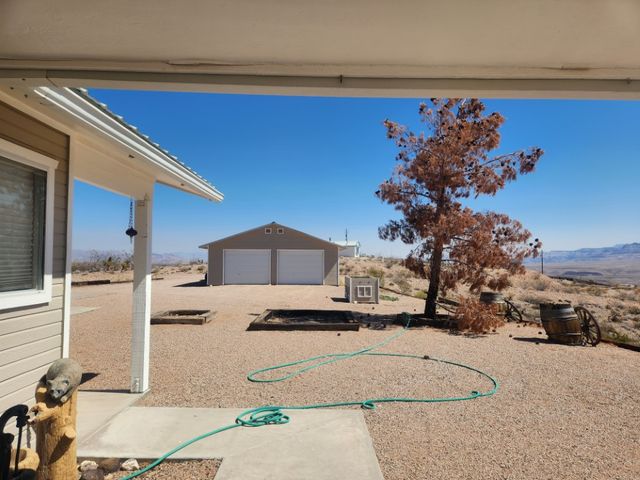1180 E Bradley Bay Drive, Meadview, AZ 86444