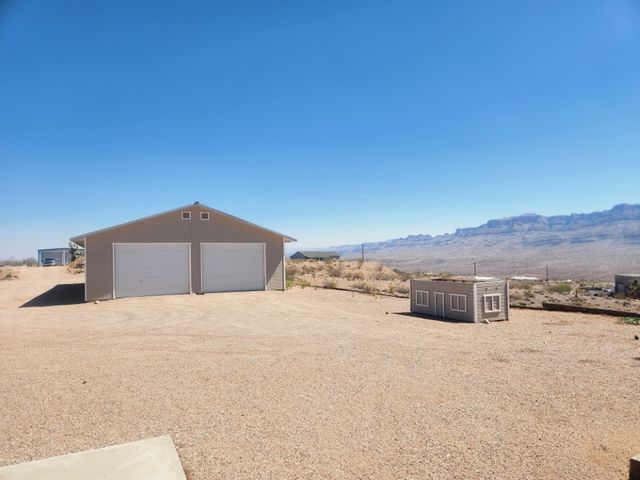 1180 E Bradley Bay Drive, Meadview, AZ 86444