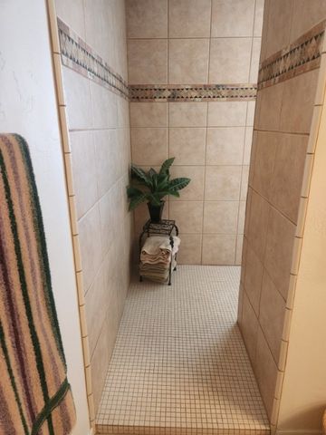 1180 E Bradley Bay Drive, Meadview, AZ 86444