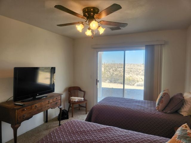 1180 E Bradley Bay Drive, Meadview, AZ 86444