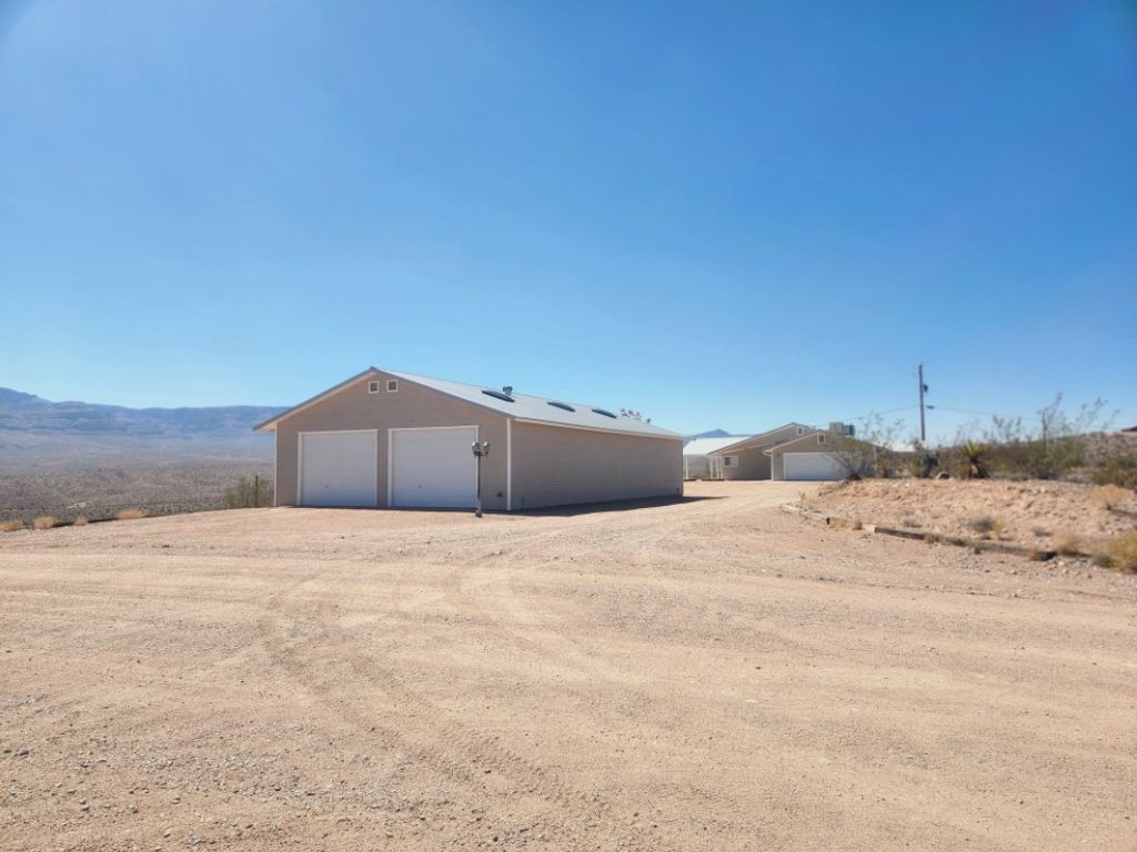 1180 E Bradley Bay Drive, Meadview, AZ 86444