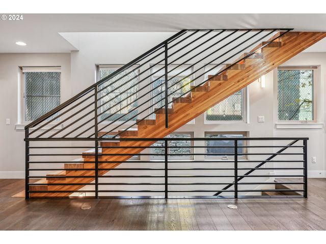 7926 Se 6TH Ave, Portland, OR 97202