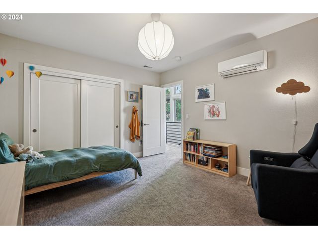 7926 Se 6TH Ave, Portland, OR 97202