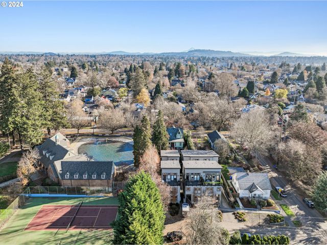 7926 Se 6TH Ave, Portland, OR 97202