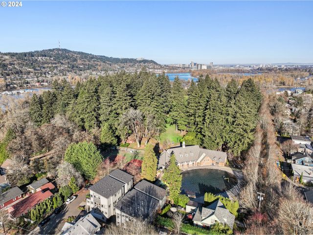 7926 Se 6TH Ave, Portland, OR 97202