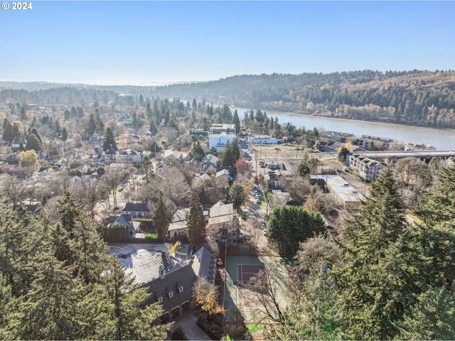 7926 Se 6TH Ave, Portland, OR 97202