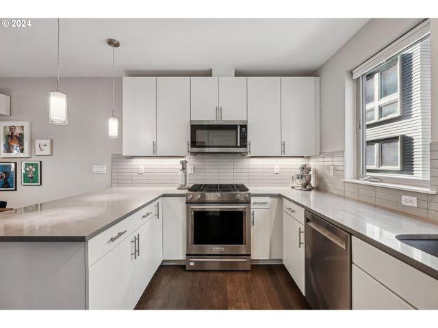7926 Se 6TH Ave, Portland, OR 97202