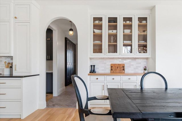 15540 52nd Place N, Plymouth, MN 55446