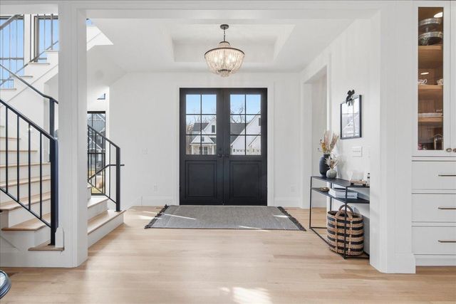 15540 52nd Place N, Plymouth, MN 55446