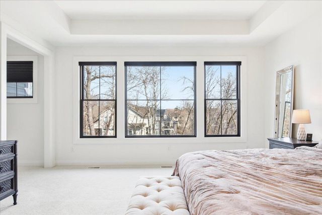 15540 52nd Place N, Plymouth, MN 55446