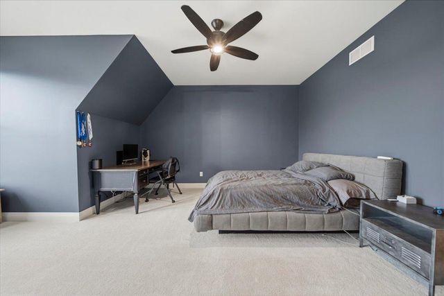 15540 52nd Place N, Plymouth, MN 55446