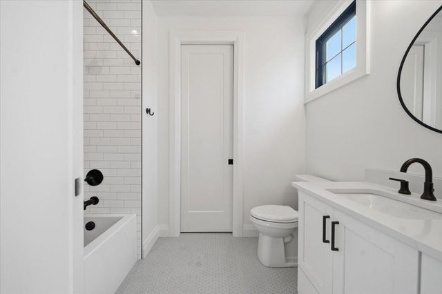 15540 52nd Place N, Plymouth, MN 55446