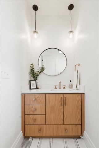 15540 52nd Place N, Plymouth, MN 55446